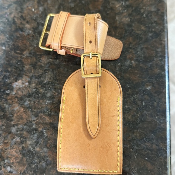 Louis Vuitton Luggage Tag and Poignet - Picture 2 of 2